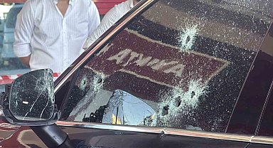 Diyarbakır'da ışıkta duran otomobile silahlı saldırı: 2 yaralı