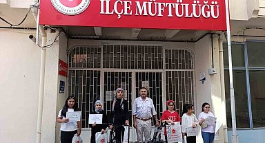 Emirdağ'da 'Camiler Arası Bilgi Yarışması'nda dereceye giren öğrenciler ödüllendirildi