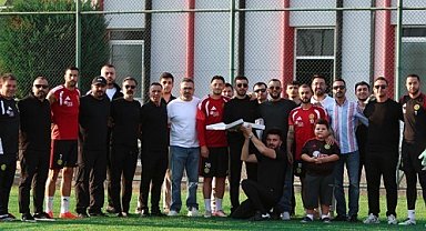 Eskişehirspor Taraftarlar Birliği'nden takıma ve teknik ekibe ziyaret