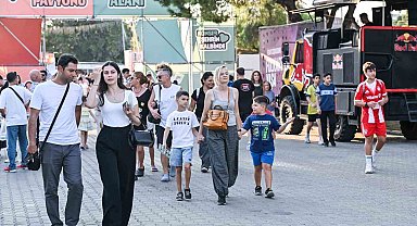 İEF'de kültür, sanat ve eğlence bir arada