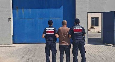 Jandarma çeşitli suçlardan aranan 24 kişiyi yakaladı