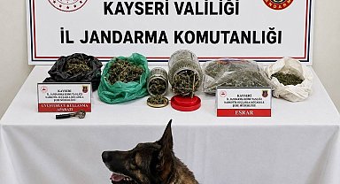 Jandarma operasyonunda bin 200 gram uyuşturucu ele geçirildi