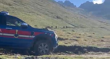 Kaçkar Dağı'nda kaybolan İngiliz turist için kurtarma çalışması başlatıldı