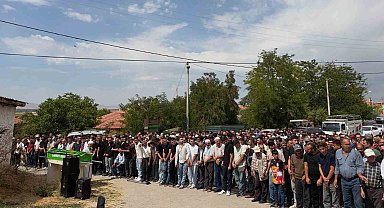 Kazada ölen genç hafız toprağa verildi