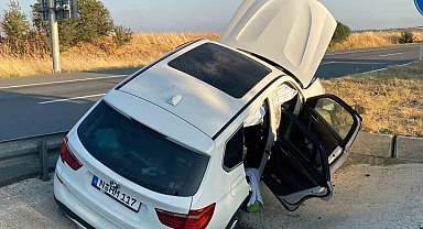 Keşan'da su kanalına düşen otomobilde 4 kişi yaralandı