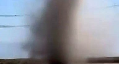 Konya'da tarlada hortum oluştu o anlar kamerada