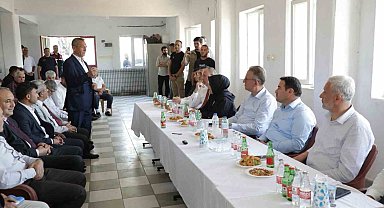 Kütahya Valisi Musa Işın, muhtarların taleplerini dinledi