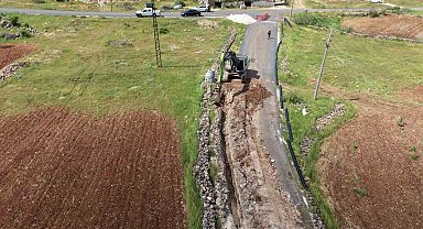 Mardin'de bir mahallede daha atık su döşeme çalışmalarını tamamladı