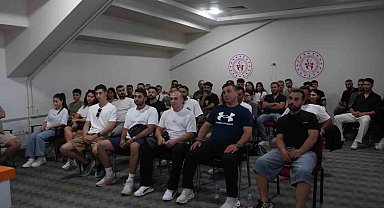 Menteşe'de boks antrenörlük kursunun ilk adımı atıldı