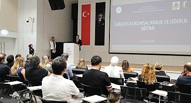 Mersin'de sağlık yöneticilerine 'güçlü liderlik' eğitimi