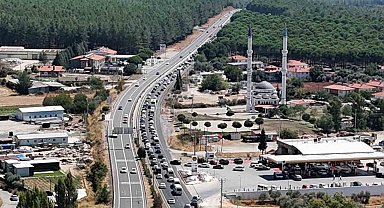 Muğla'da zincirleme kaza sonrası karayolunda trafik tıkandı