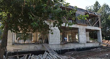 Osmaniye'de Mezarlıklar Müdürlüğü'ne modern hizmet binası