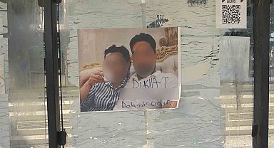 Otobüs durağına asılan "Dikkat, dolandırıcıdır" yazılı fotoğraf karesi görenleri şaşırttı