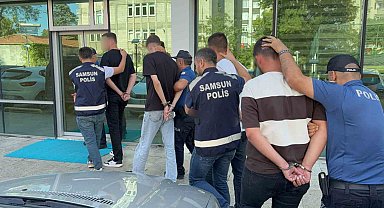 Samsun'da takip ettikleri taksinin içindeki müşteriyi darp eden 4 kişi gözaltına