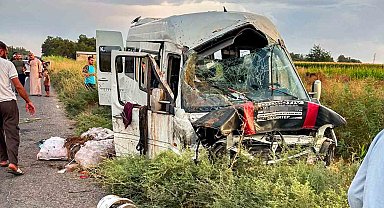 Şanlıurfa'da işçileri taşıyan servis tahliye kanalına devrildi: 15 yaralı