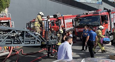 Sarıyer'de korkutan yangın: 8 kişi tahliye edildi