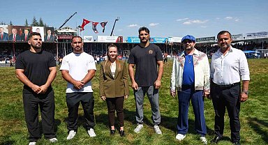 Türk'ün ilk er meydanı Elmalı'da dostluk kazandı