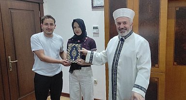 Ukraynalı Anhelina Müslüman oldu, "Ayla" ismini aldı