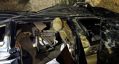 Van'da otomobil dere yatağına uçtu: 1 ölü, 1 yaralı