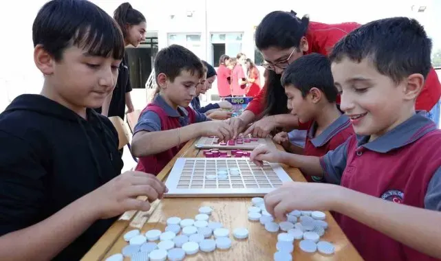 Ortaokul öğrencileri gönüllerince eğlendi