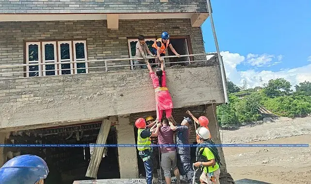 Nepal'deki sel felaketinde can kaybı 676'ya yükseldi