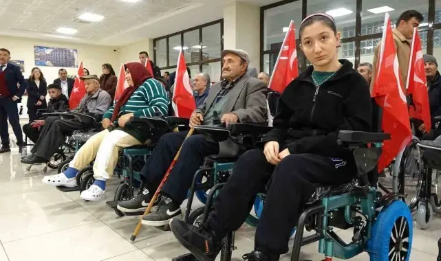 Yozgat'ta 20 engelliye tekerlekli sandalye dağıtıldı