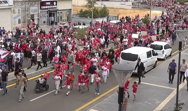 Gaziantep'te 30 Ağustos zafer yürüyüşü ve basket takımı lansmanı yapıldı