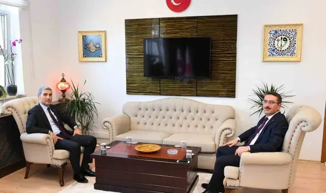 Vali Aktaş, Uşak Adliyesine iade-i ziyarette bulundu