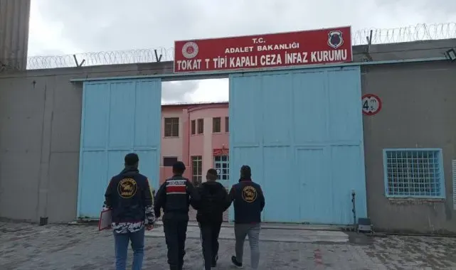 Tokat'ta çeşitli suçlardan aranan iki kişi yakalandı