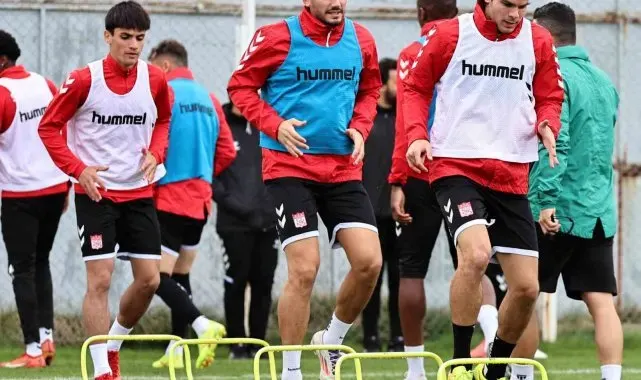Sivasspor'da Hatayspor mesaisi sürüyor