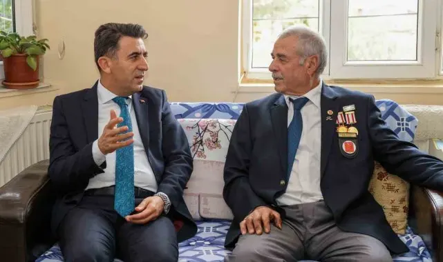 Kıbrıs Gazisi Mustafa Demirbaş'a anlamlı ziyaret