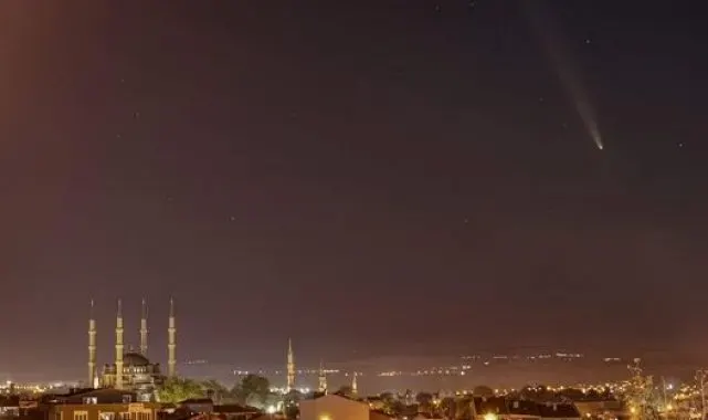 Kuyruklu yıldız Tsuchinshan-Atlas Edirne'de Selimiye Camii ile birlikte görüntülendi