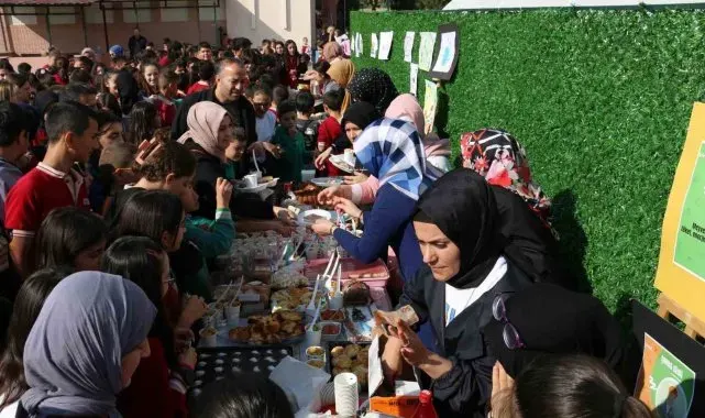Dünya Gıda Günü Erzincan'da renkli görüntülere sahne oldu