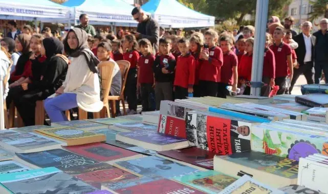 İvrindi'de 4. Kitap Fuarı Açıldı
