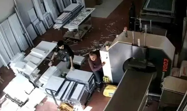 Elazığ'da depremin şiddetini gösteren en net görüntü