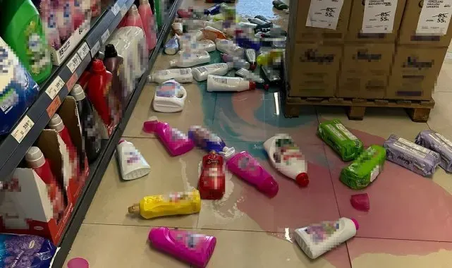 Malatya'da deprem anında yaşananlar kameralara yansıdı