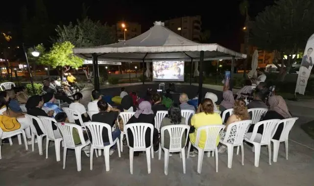 Engelsiz Yaşam Parkı'nda sinema keyfi