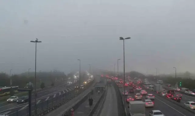 İstanbul'da sis etkili oldu