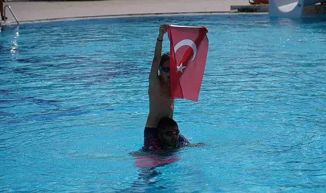 Yaz spor okulları sona erdi, yüzlerce öğrenci sertifikalarını aldı