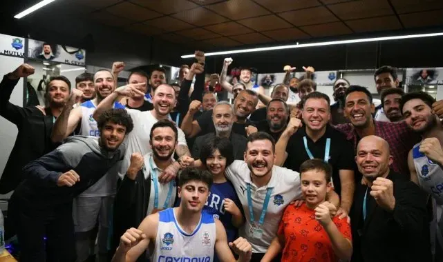 Çayırova Belediyesi'nden parkede bir galibiyet daha