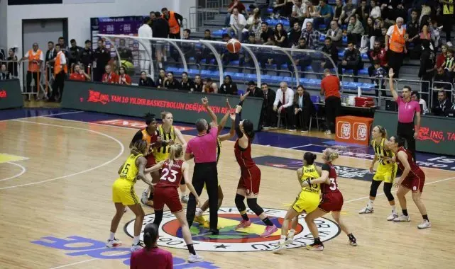 Kadınlar pota derbisi Fenerbahçe'nin
