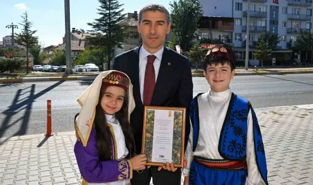 Vali Aktaş, Banaz ilçesinde ziyaretler gerçekleştirdi