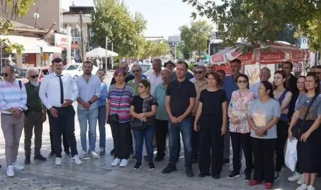 Sarıgöl'de kadına yönelik şiddete hayır protestosu