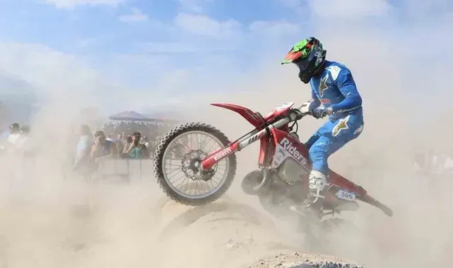 Sea To Sky Enduro Motosiklet Yarışı'nda ilk günün lideri Billy Bolt