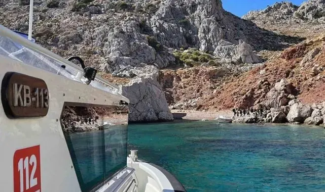 Bozburun karasında 20 düzensiz göçmen yakalandı