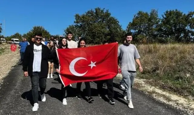 Doğanın güzelliklerini keşfetmeye çıktılar