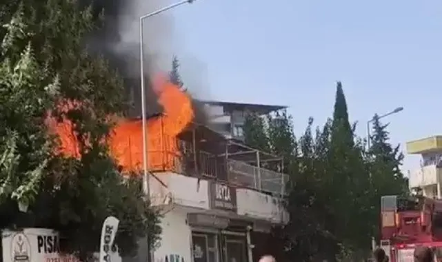 Çatıda çıkan yangın korkuttu