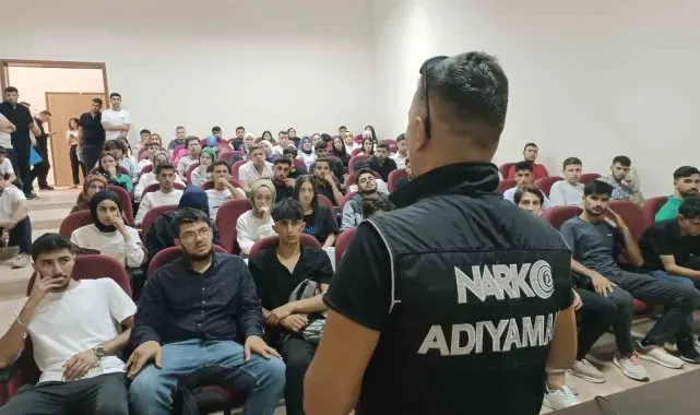 Öğrencilere, narko gençlik projesi anlatıldı