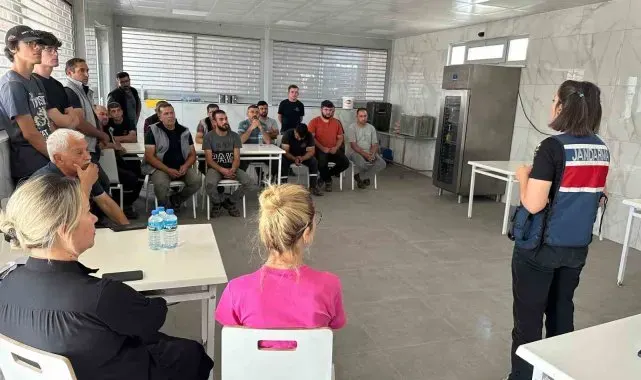Isparta'da jandarmadan vatandaşa eğitim