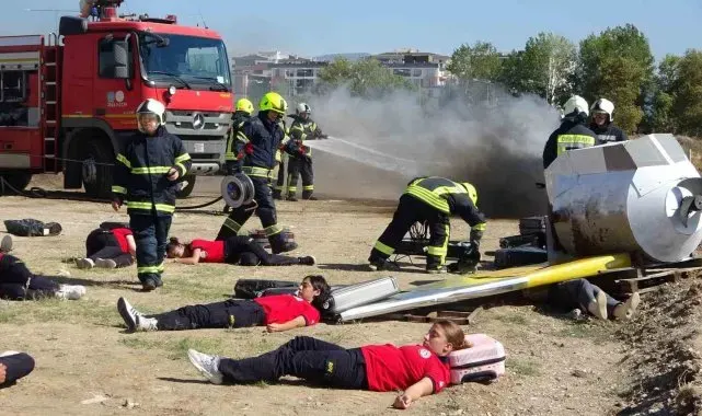 Çanakkale'de uçak kazası tatbikatı